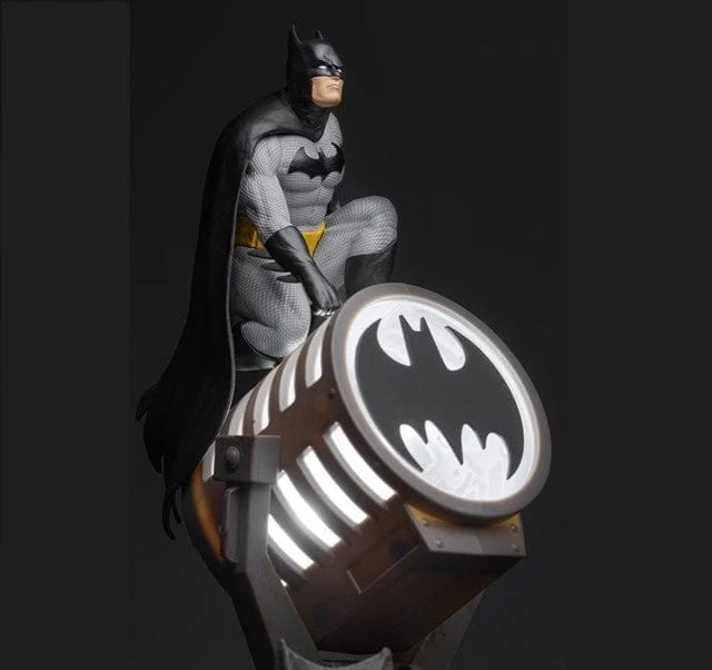 Batman Bat Signal Diorama Light By Paladone - Image 3