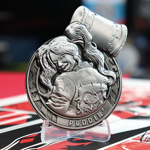 DC Harley Quinn Limited Edition 30th Anniversary Medallion - Image 4