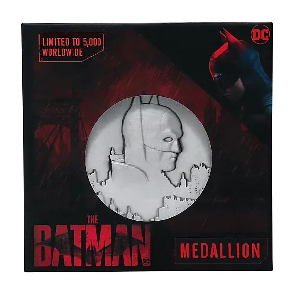 DC The Batman Limited Edition Medallion - Image 3