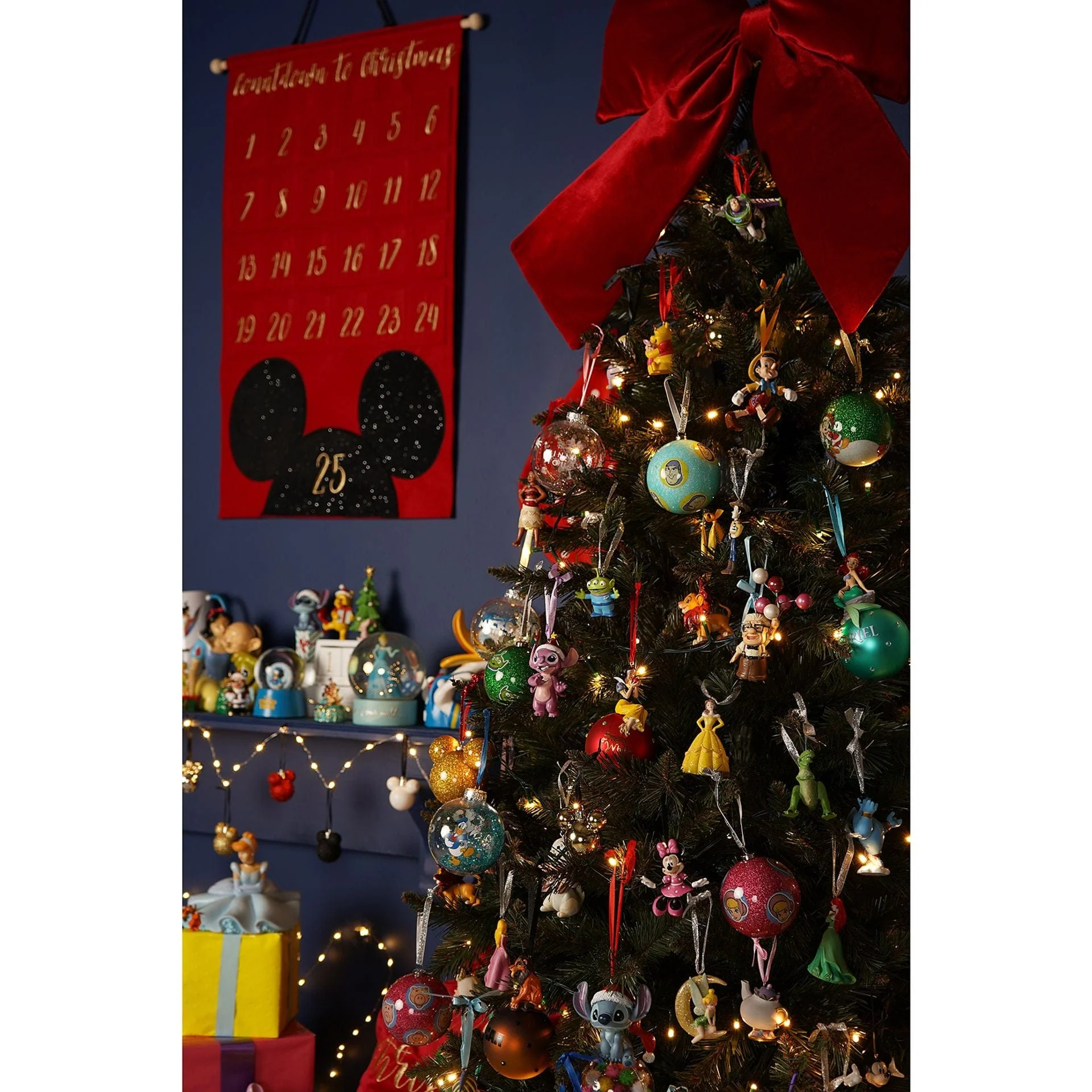 Disney icons And Villains Resin Decoration - Evil Queen Snow White And The Seven Dwarfs - Image 3