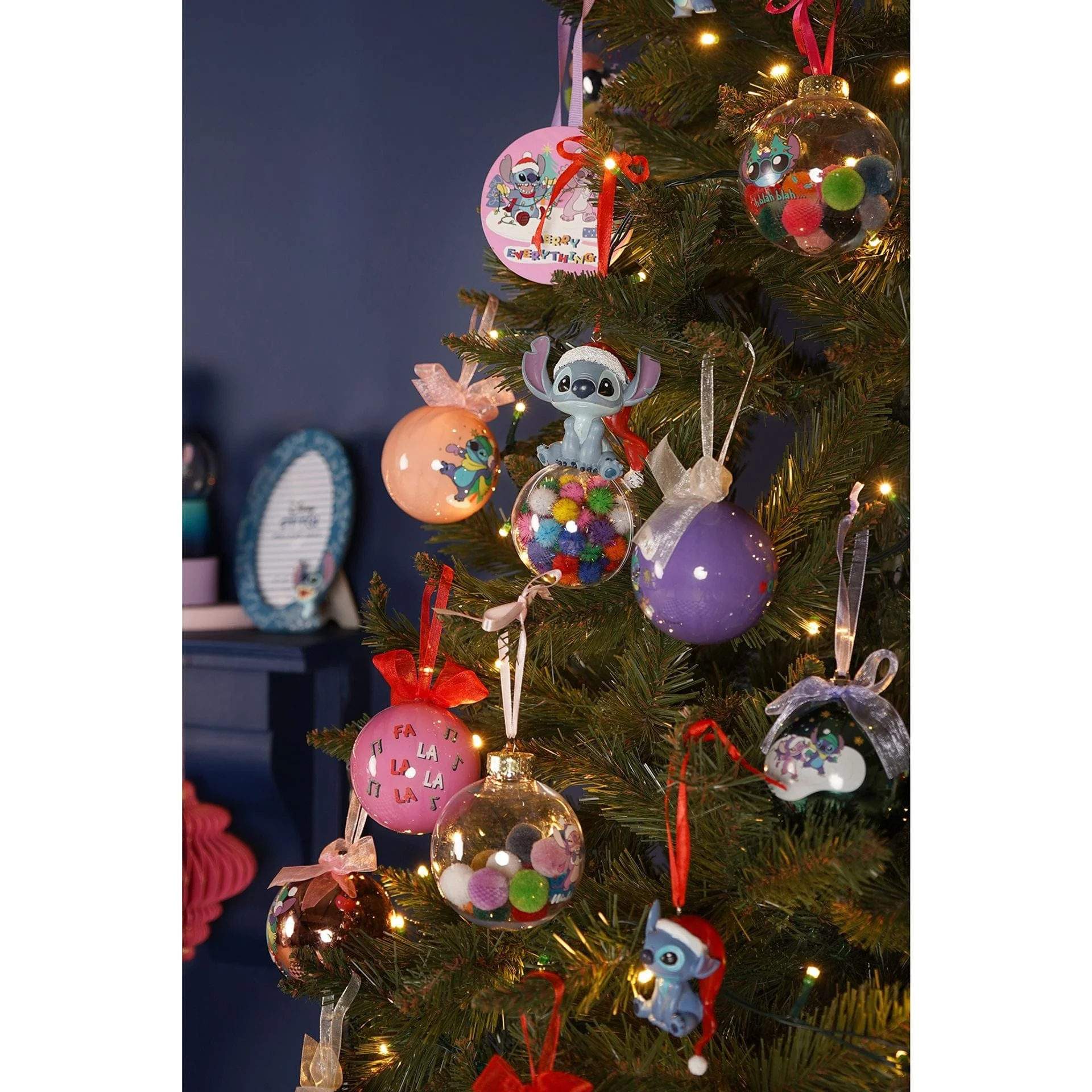 Disney Icons And Villains Set of 7 Baubles with Pom Poms Lilo & Stitch - Image 16