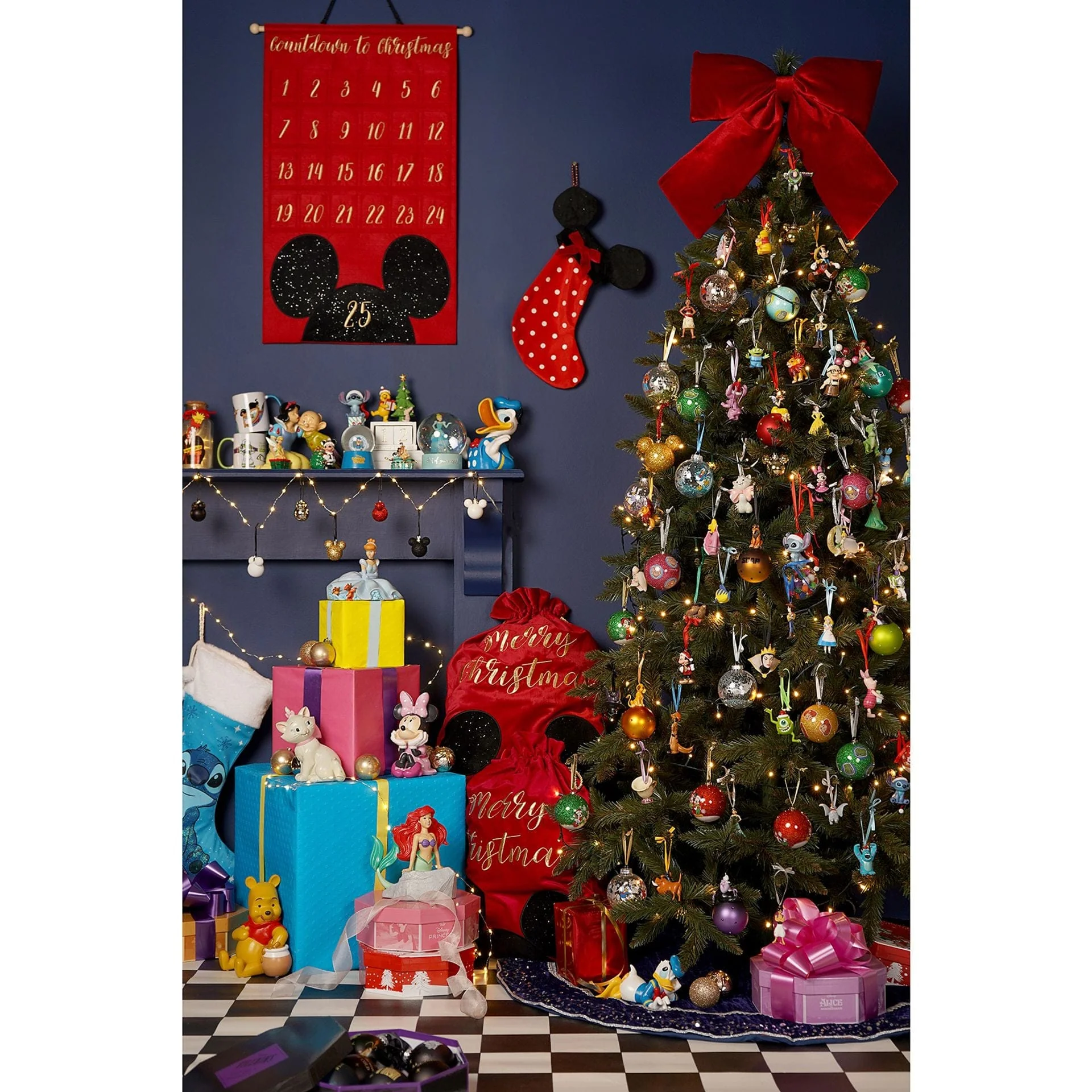 Disney Icons & Villains Set of 3 Frozen Hanging Decorations - Image 7