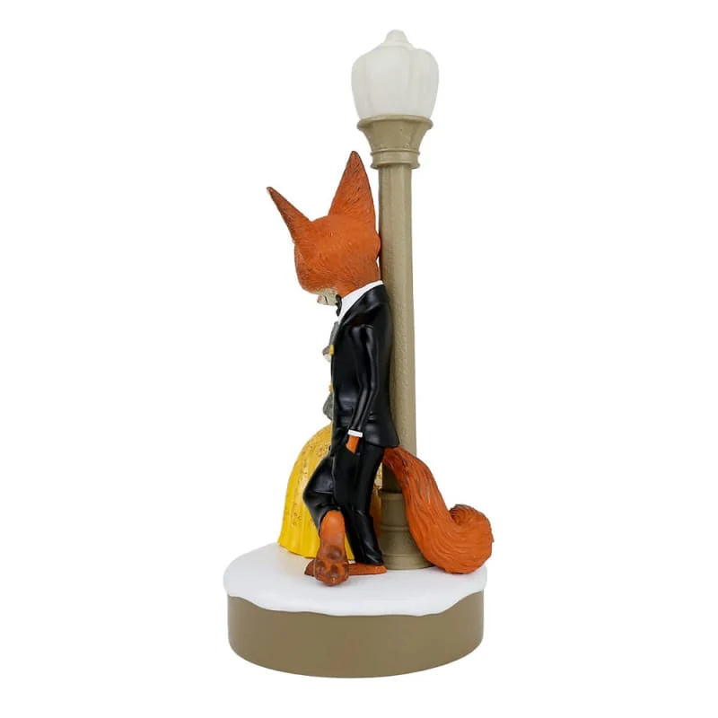Disney Showcase Nick & Judy Light Up Zootropolis Figurine - Image 3