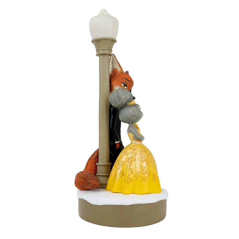 Disney Showcase Nick & Judy Light Up Zootropolis Figurine - Image 5
