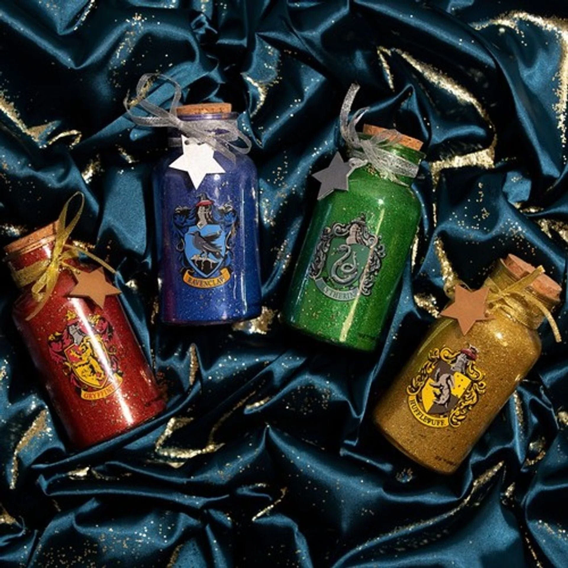 Harry Potter LED Light Up House Crest Glass Jar Hufflepuff - Image 4